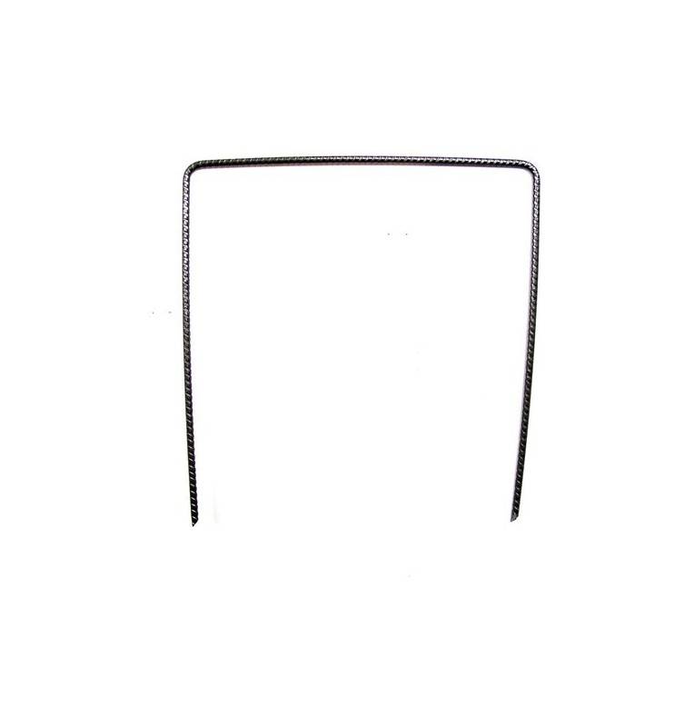 Agrafes métalliques 20cm x 20cm pour films paillage Agrafes métalliques 20cm x 20cm pour films paillage