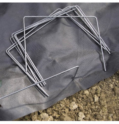 Metal staples 20cm x 20cm for mulching films