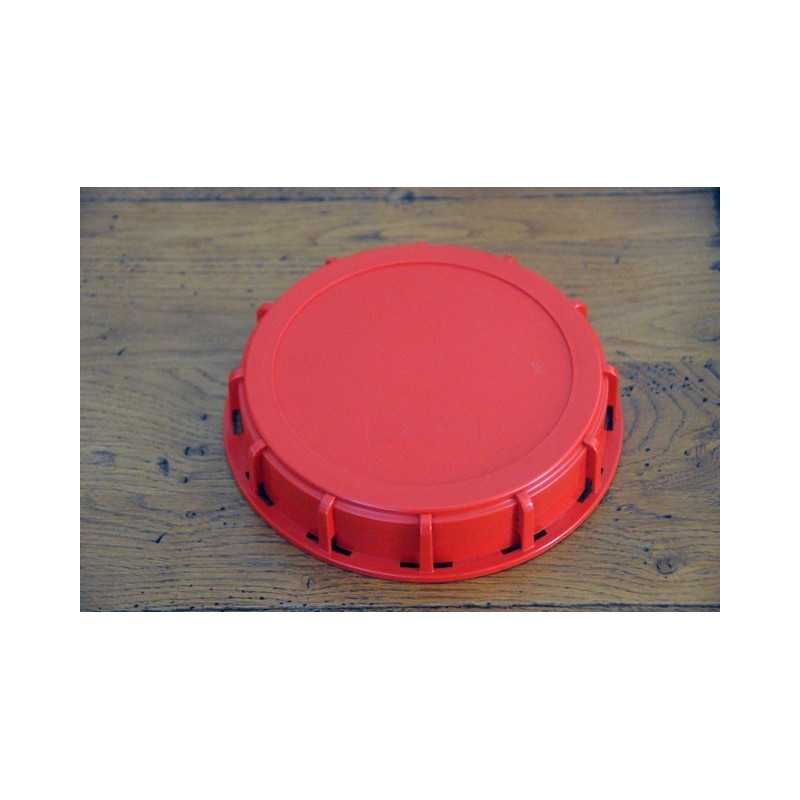 Coperchio pieno 15cm per cisterna 1000 litri colore rosso Coperchio pieno 15cm per cisterna 1000 litri colore rosso