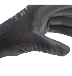 Mains professionnelles portant les Gants MAPA Ultrane 548