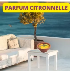 Décoration extérieure avec bougie en terre cuite