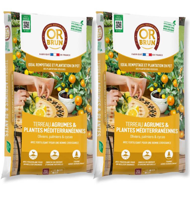 Lot de 2 sacs de terreau Or Brun pour agrumes et plantes méditerranéennes 20 litres. Lot de 2 sacs de terreau Or Brun pour agrumes et plantes méditerranéennes 20 litres.